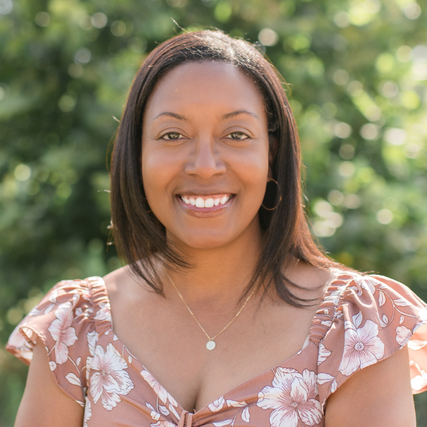 Ebony Lee Headshot